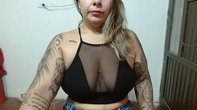 Snapshot of ChloexBigAss chatting on December 14, 2025, 4:45 pm ChloexBigAss online show from December 14, 2025, 4:45 pm