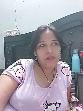 Poojabhabi101 online show from May 15, 2026, 6:17 pm