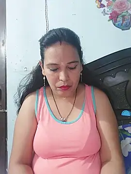 Poojabhabi101 online show from May 17, 2026, 5:51 am