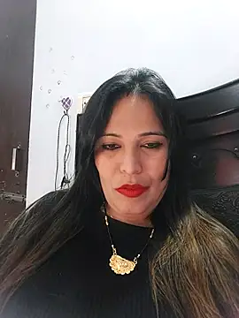 Poojabhabi101 online show from February 14, 2025, 6:12 am
