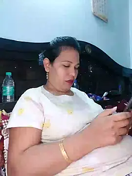 Poojabhabi101 online show from February 2, 2025, 6:36 am