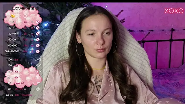 Snapshot of lil_luna_x chatting on December 26, 2024, 5:08 pm lil luna x online show from December 26, 2024, 5:08 pm