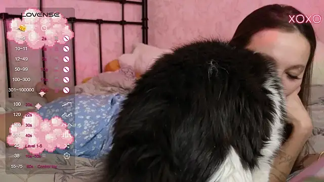 Snapshot of lil_luna_x chatting on February 15, 2025, 4:01 pm lil luna x online show from February 15, 2025, 4:01 pm