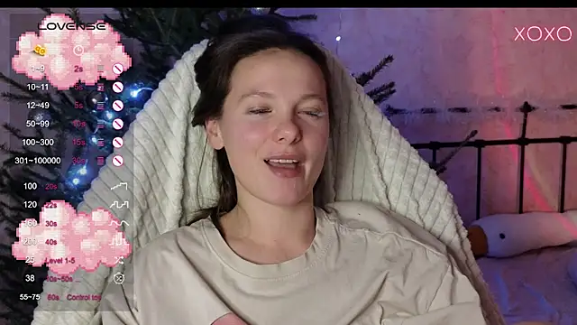 Snapshot of lil_luna_x chatting on December 29, 2024, 6:16 pm lil luna x online show from December 29, 2024, 6:16 pm