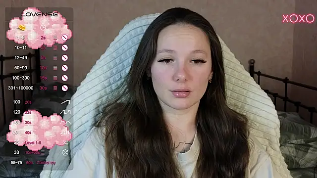 Snapshot of lil_luna_x chatting on January 31, 2025, 6:25 pm lil luna x online show from January 31, 2025, 6:25 pm