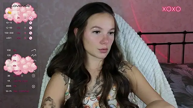 Snapshot of lil_luna_x chatting on September 18, 2025, 9:07 pm lil luna x online show from September 18, 2025, 9:07 pm