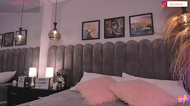 cute  cherry  online show from March 27, 2026, 8:21 pm