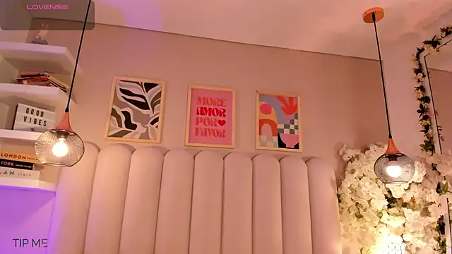 Snapshot of cute__cherry_ chatting on October 3, 2025, 8:21 pm cute cherry online show from October 3, 2025, 8:21 pm