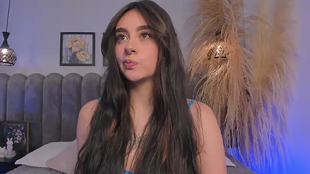 cute  cherry  online show from May 22, 2026, 8:29 pm