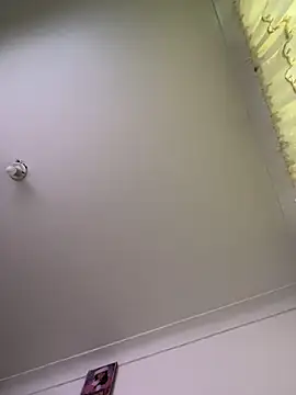 Snapshot of Aluna_sweet chatting on October 18, 2025, 7:27 pm Aluna sweet online show from October 18, 2025, 7:27 pm