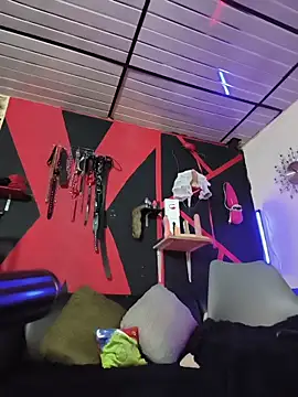 Snapshot of mal_x chatting on October 23, 2025, 9:41 am mal x online show from October 23, 2025, 9:41 am