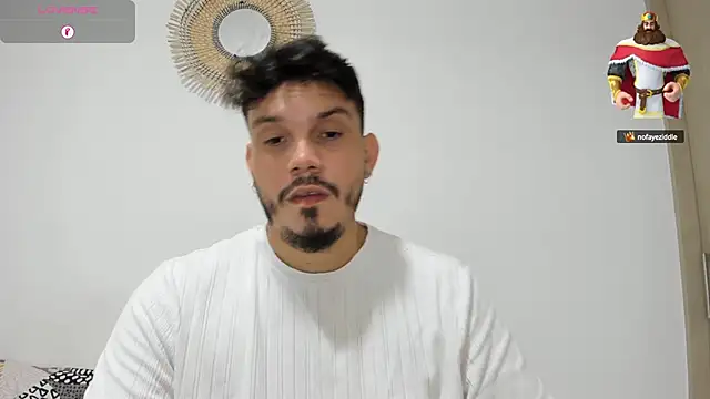 Snapshot of alejandro_stark chatting on January 2, 2025, 12:46 pm alejandro stark online show from January 2, 2025, 12:46 pm