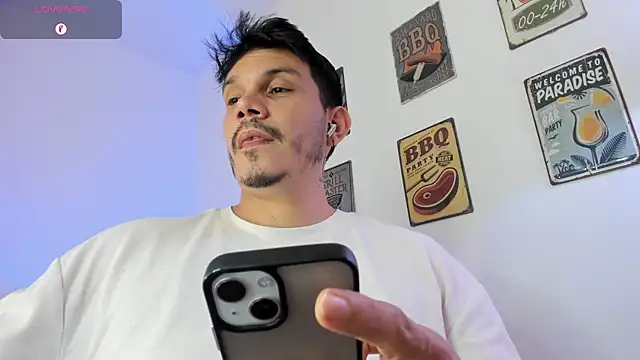 Snapshot of alejandro_stark chatting on February 22, 2026, 1:08 am alejandro stark online show from February 22, 2026, 1:08 am