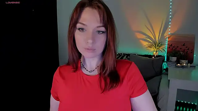 mia x love online show from December 23, 2024, 4:39 pm