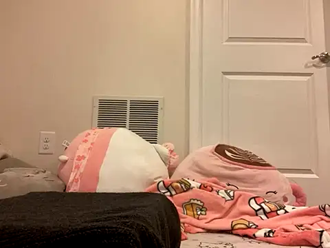 LiverandBrat77 online show from October 27, 2025, 2:45 am