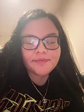 LiverandBrat77 online show from April 13, 2026, 1:20 am