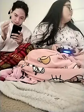 LiverandBrat77 online show from January 31, 2026, 7:12 pm