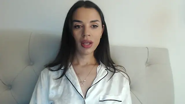 Mika Gold online show from October 3, 2025, 5:03 pm