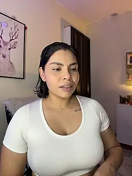 Snapshot of GigiiStone chatting on February 7, 2026, 10:40 pm GigiiStone online show from February 7, 2026, 10:40 pm