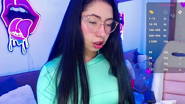 demyanderson  online show from April 14, 2026, 12:26 am