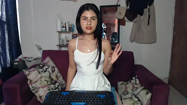 Snapshot of Nathacha chatting on March 18, 2025, 10:04 pm Nathacha online show from March 18, 2025, 10:04 pm