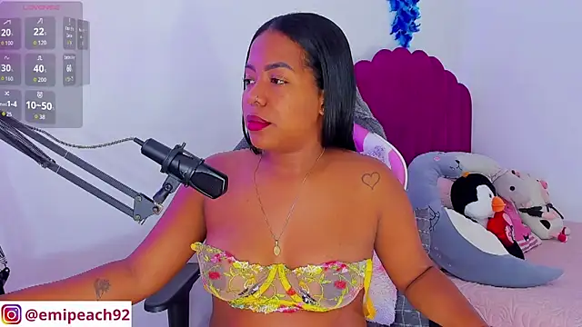 Snapshot of samanthaabloom chatting on September 19, 2025, 11:25 am samanthaabloom online show from September 19, 2025, 11:25 am