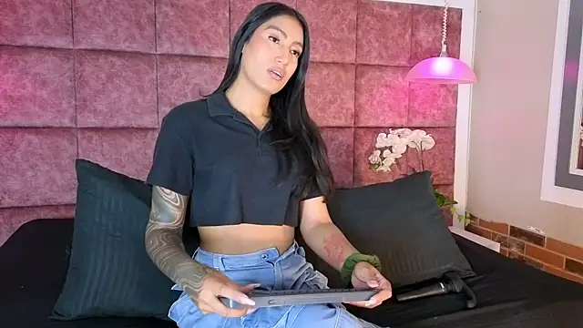 Taly Fox online show from July 8, 2026, 9:15 pm