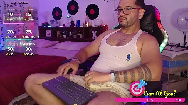 Xein WoIf online show from April 9, 2026, 2:57 am