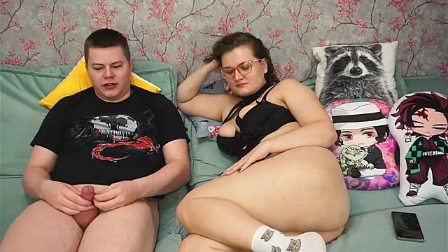 sexnadvoih online show from March 3, 2025, 3:32 pm