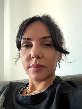 Snapshot of TaniaAmore chatting on October 13, 2025, 10:50 am TaniaAmore online show from October 13, 2025, 10:50 am