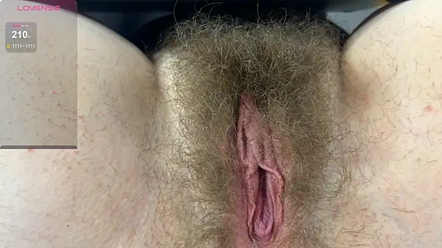 Snapshot of tanya_goddesss chatting on October 1, 2025, 4:22 pm tanya goddesss online show from October 1, 2025, 4:22 pm