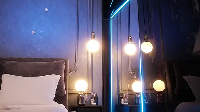 Snapshot of Rikka_Moore chatting on October 2, 2025, 10:51 am Rikka Moore online show from October 2, 2025, 10:51 am