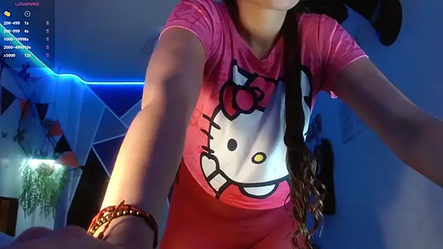 Snapshot of DaMikaela_ chatting on October 18, 2025, 7:05 pm DaMikaela online show from October 18, 2025, 7:05 pm