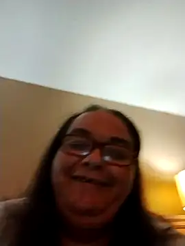 Snapshot of CumswallowinTiff chatting on November 1, 2025, 5:57 am CumswallowinTiff online show from November 1, 2025, 5:57 am