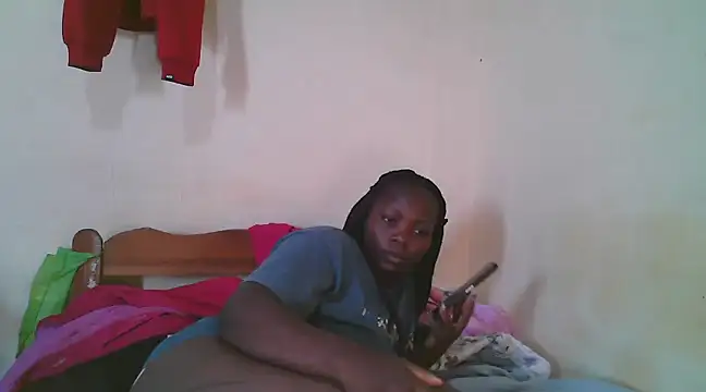 Snapshot of sweet-frida22 chatting on March 17, 2025, 8:40 am sweet-frida22 online show from March 17, 2025, 8:40 am