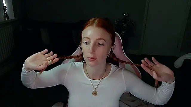 Red firesquirt online show from January 29, 2025, 2:32 pm