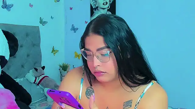 mabellfox online show from January 27, 2025, 6:20 pm