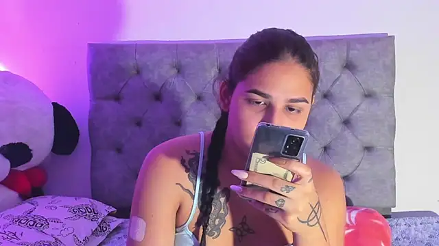 Snapshot of mabellfox chatting on February 25, 2026, 8:14 am mabellfox online show from February 25, 2026, 8:14 am