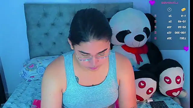 mabellfox online show from September 25, 2025, 6:25 pm