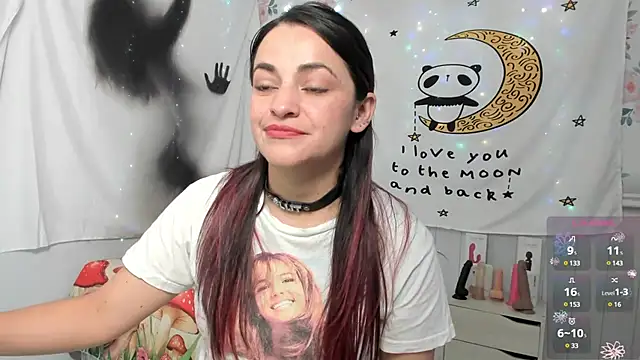 LovelyAzucena online show from February 6, 2025, 2:04 pm