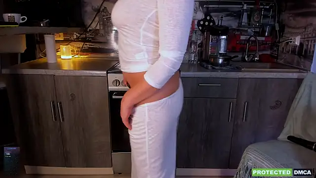 Snapshot of Afanasia chatting on September 26, 2025, 5:42 pm Afanasia online show from September 26, 2025, 5:42 pm