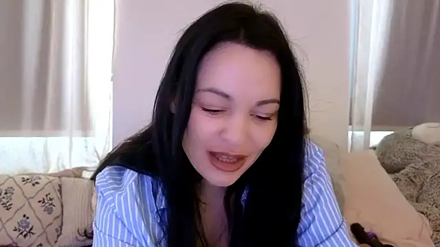 Snapshot of Lilie_romeo chatting on November 2, 2025, 12:10 pm Lilie romeo online show from November 2, 2025, 12:10 pm