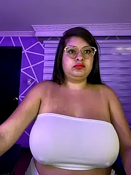 MiiaaJoness online show from October 2, 2025, 2:53 pm