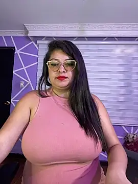 MiiaaJoness online show from February 3, 2026, 6:46 pm