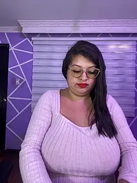 MiiaaJoness online show from March 26, 2026, 7:01 pm