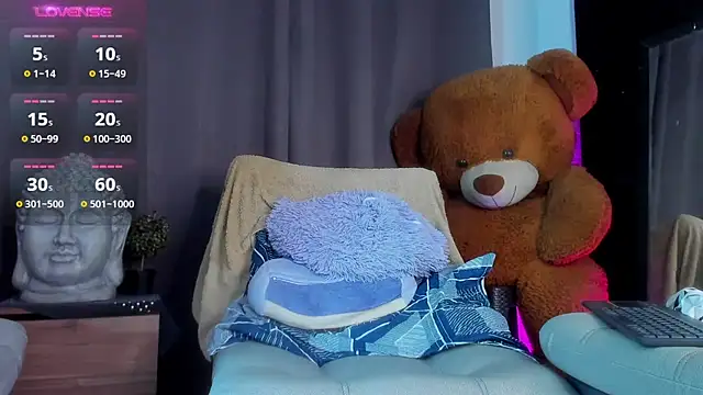 Snapshot of JacoLive chatting on September 24, 2025, 7:31 pm JacoLive online show from September 24, 2025, 7:31 pm