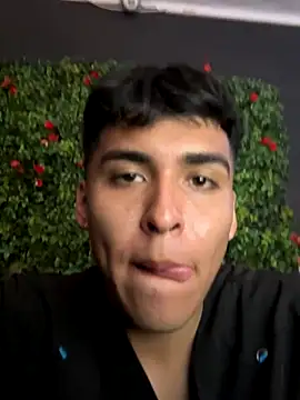 mateo-hot online show from September 14, 2025, 4:40 pm