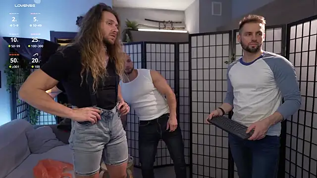 enjoy me online show from November 27, 2025, 4:07 pm