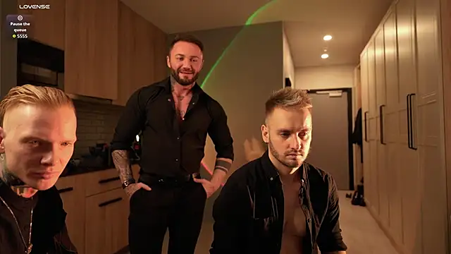 enjoy me online show from October 18, 2025, 3:47 pm