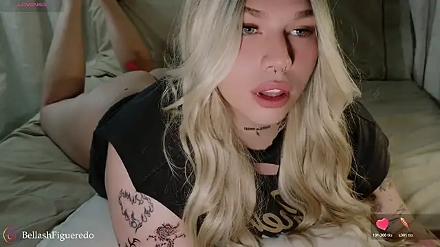 Snapshot of IsabellaFigueredo__ chatting on November 2, 2025, 2:38 am IsabellaFigueredo online show from November 2, 2025, 2:38 am